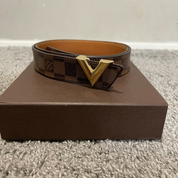 Women’s Louis Vuitton Belt - Picture 2 of 2